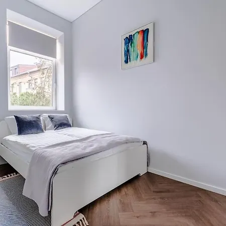 Modern Flat In Old Town - Free Parking & Self Check-in * Kaunas