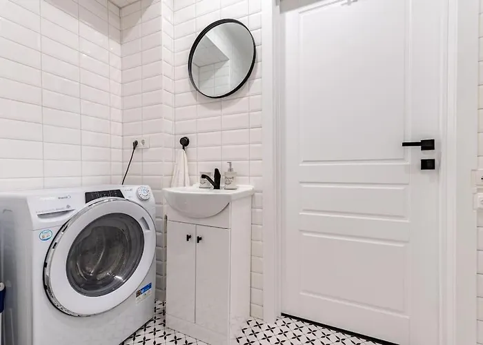 Διαμέρισμα Modern Flat In Old Town - Parking & Self Check-in *