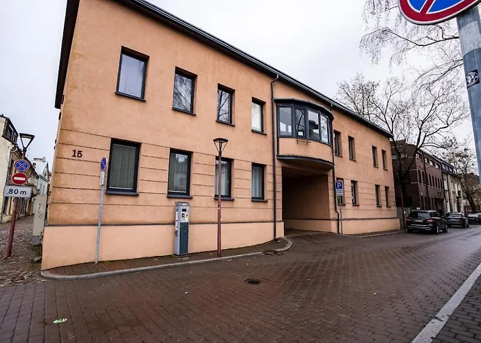 Modern Flat In Old Town - Parking & Self Check-in Διαμέρισμα